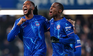 Chelsea đang nhắm đến cầu thủ Sergio Gomez và Willian