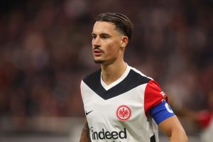 Sao trẻ Bayern được Real Madrid quan tâm sát sao, Eintracht Frankfurt giải cứu sao Man United